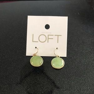 Loft NWT Green and gold teardrop earnings.